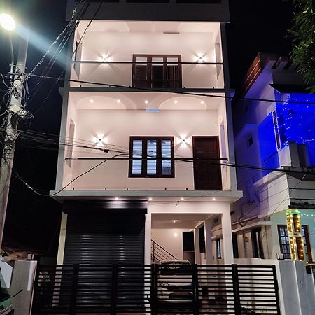 Alam Homestay Kochi ภายนอก รูปภาพ