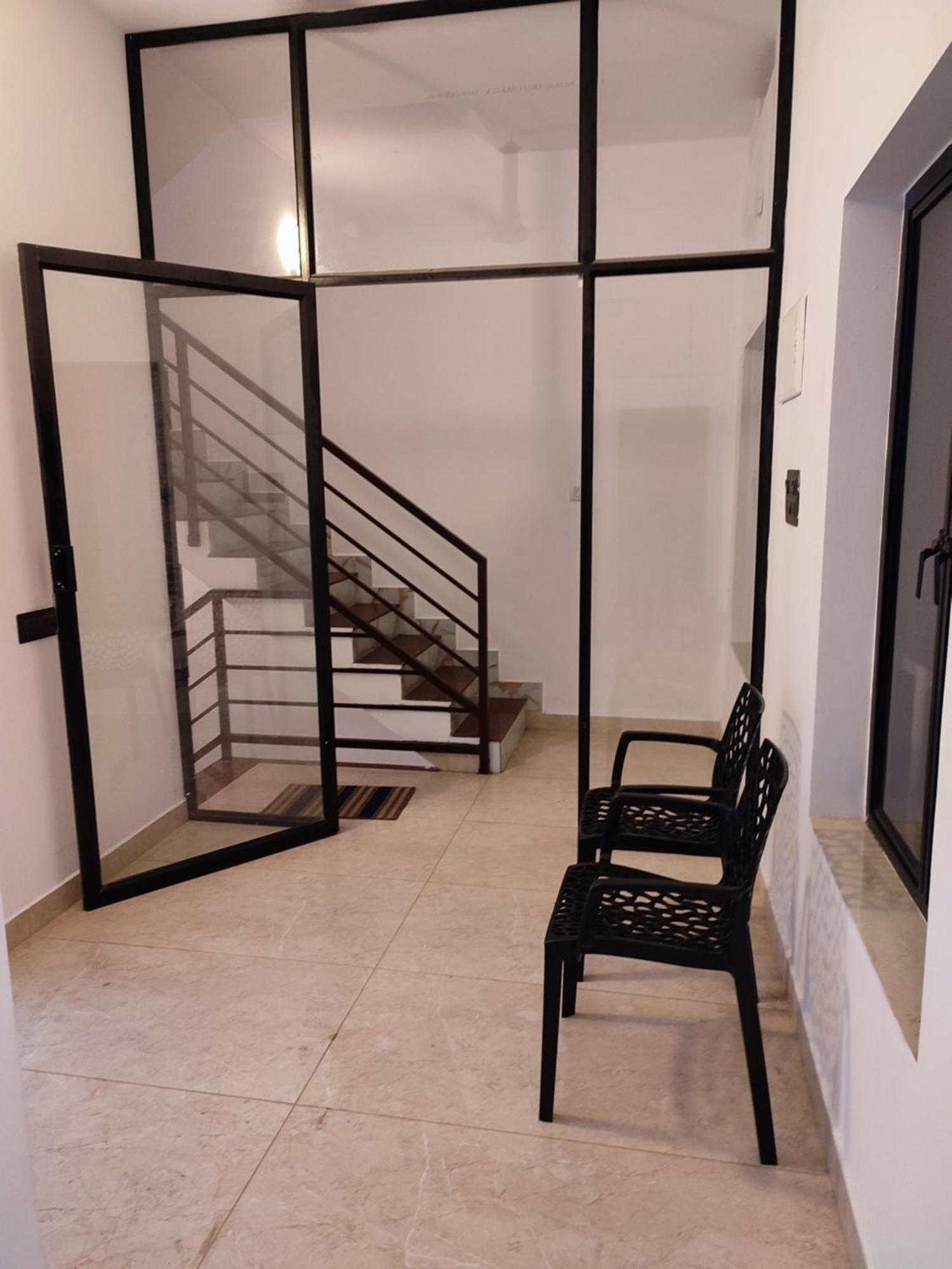 Alam Homestay Kochi ภายนอก รูปภาพ